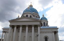 Catedral Trinity-Izmailovsky (Catedral de la Trinidad) de la Santísima Trinidad vivificante de los salvavidas del regimiento Izmailovsky