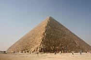 Геометрические свойства египетских пирамид
